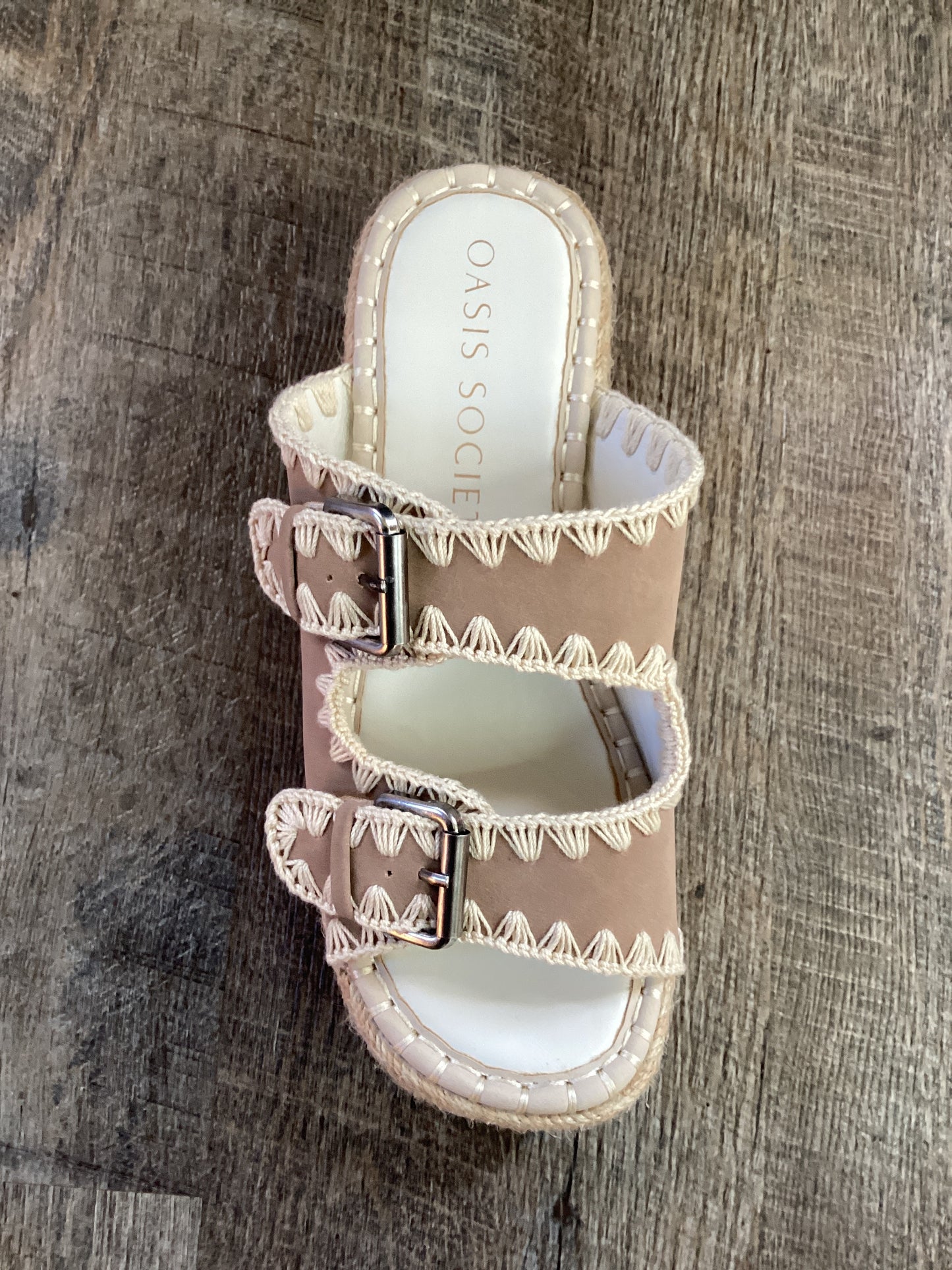 Embroidered Detail Platform Slide Shoe