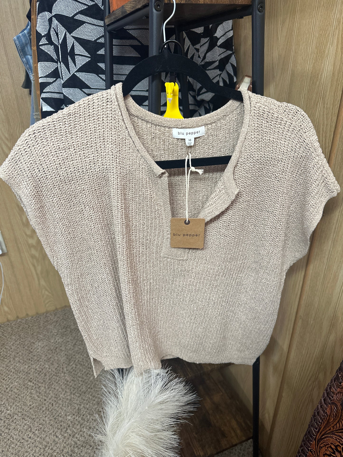 Split Neck Short Sleeve Pullover 107