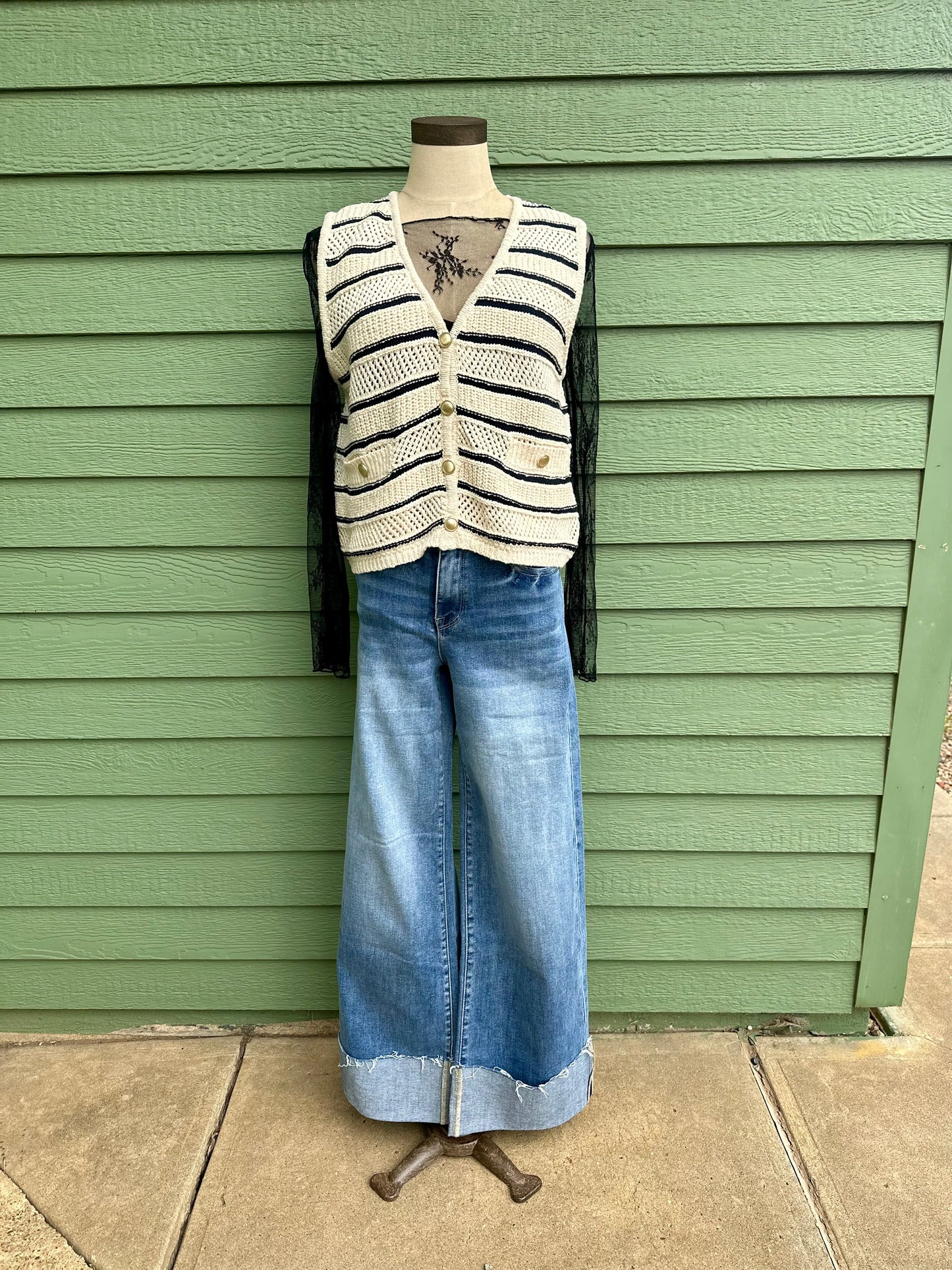 Cream/Navy Knit Vest