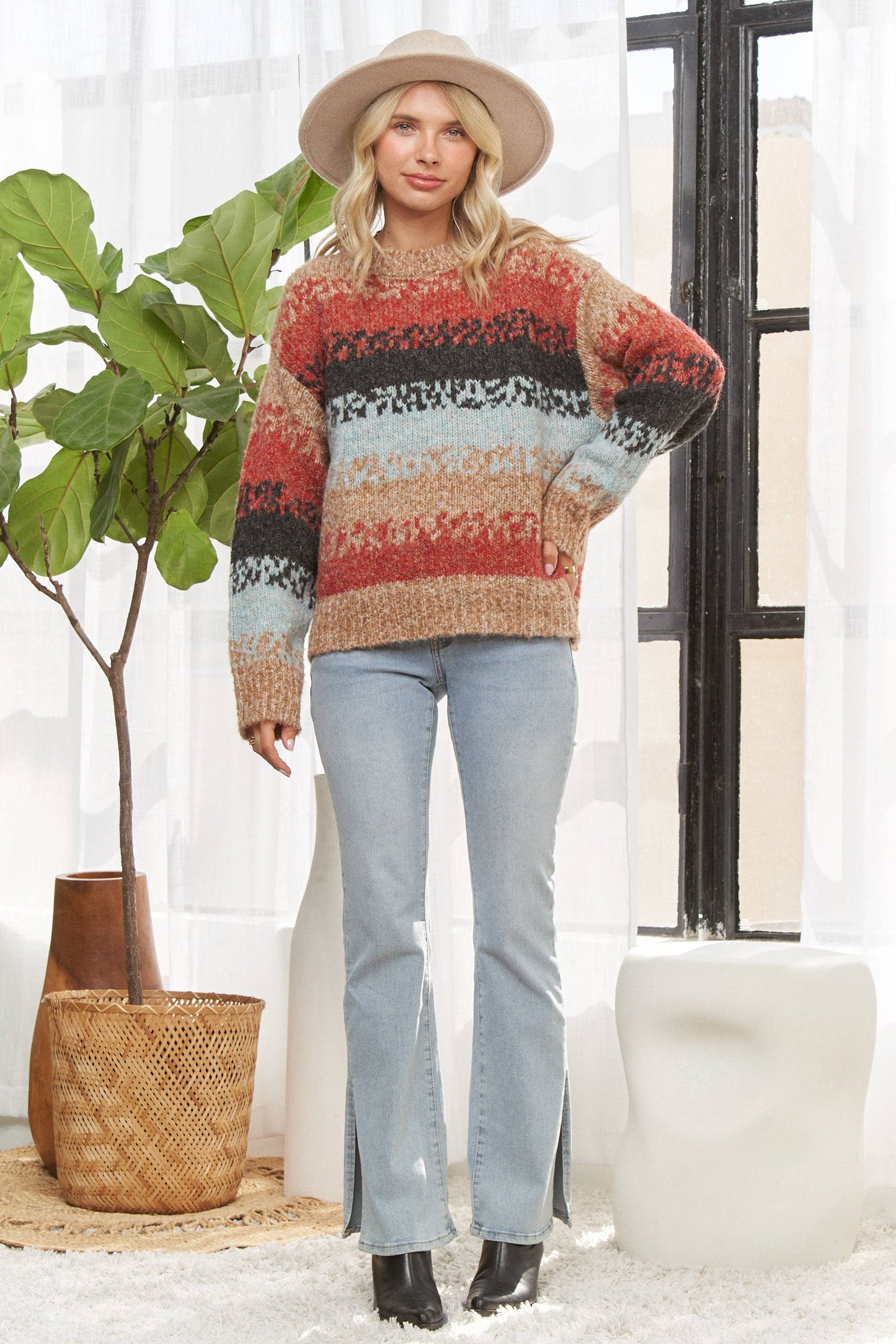 BOHO-INSPIRED MULTICOLOR STRIPED SWEATER