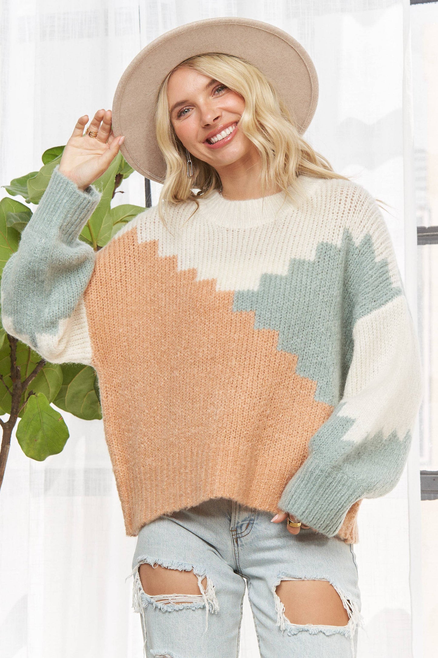 COLORBLOCK ZIGZAG KNIT SWEATER