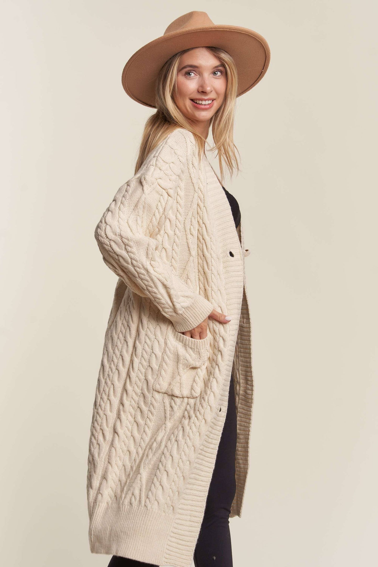 CABLE KNIT LONG SWEATER CARDIGAN