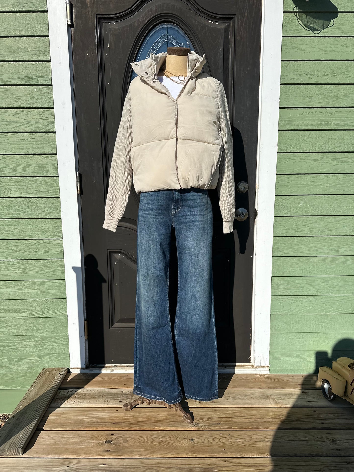 Padded Jacket With Sweater Knit Sleeves (2 Colors)