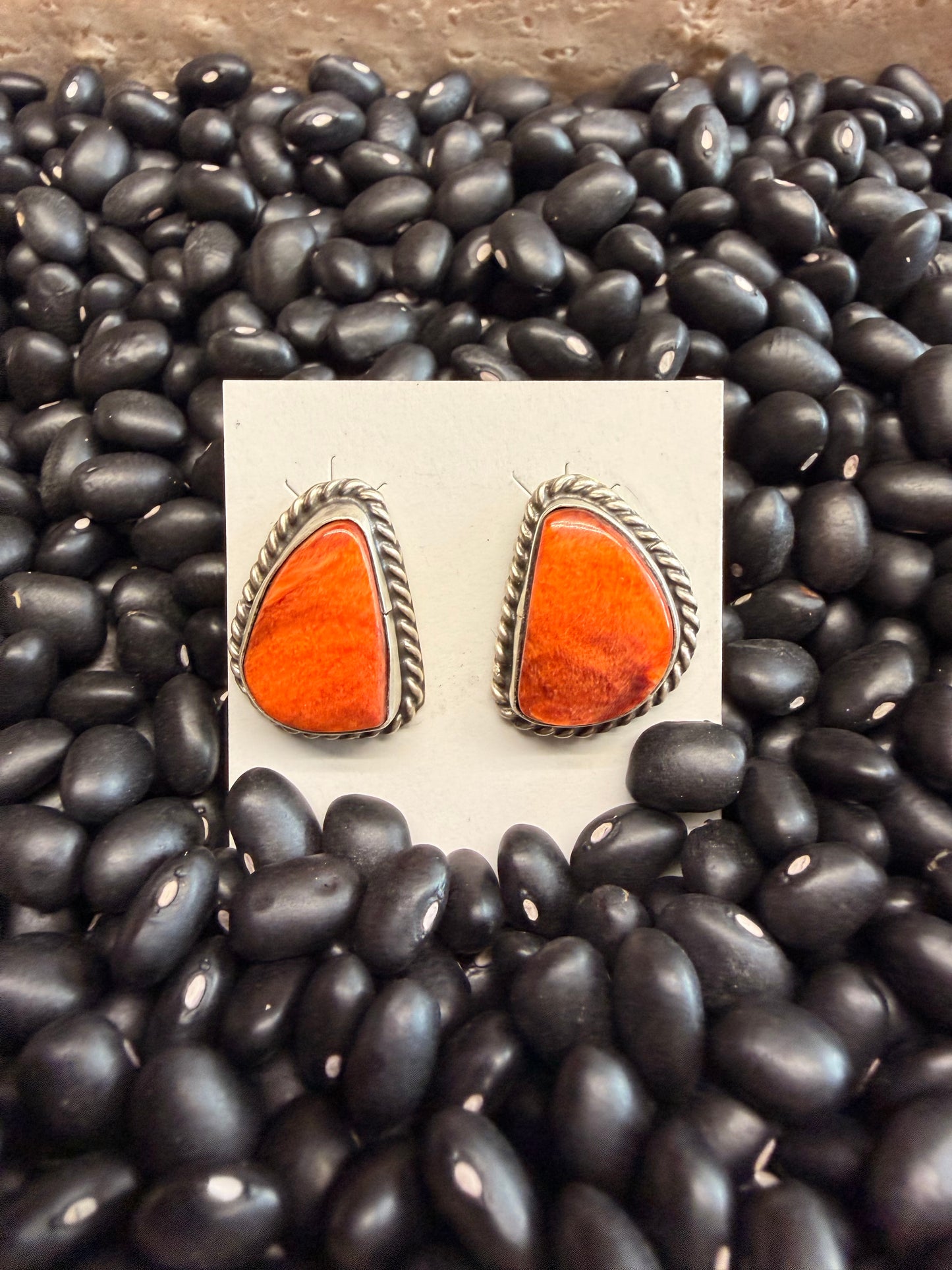 Spiny Oaster Navajo Stud Earrings