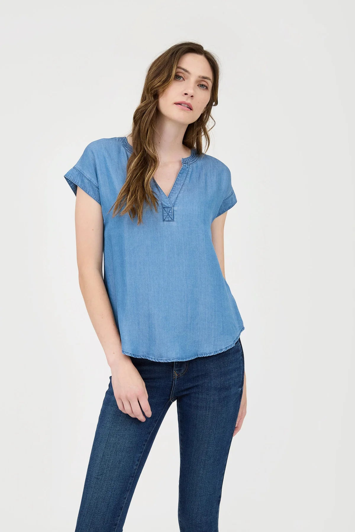 CHAMBRAY SPLIT NECK SHORT SLEEVE BLOUSE (Regular and Plus) 112