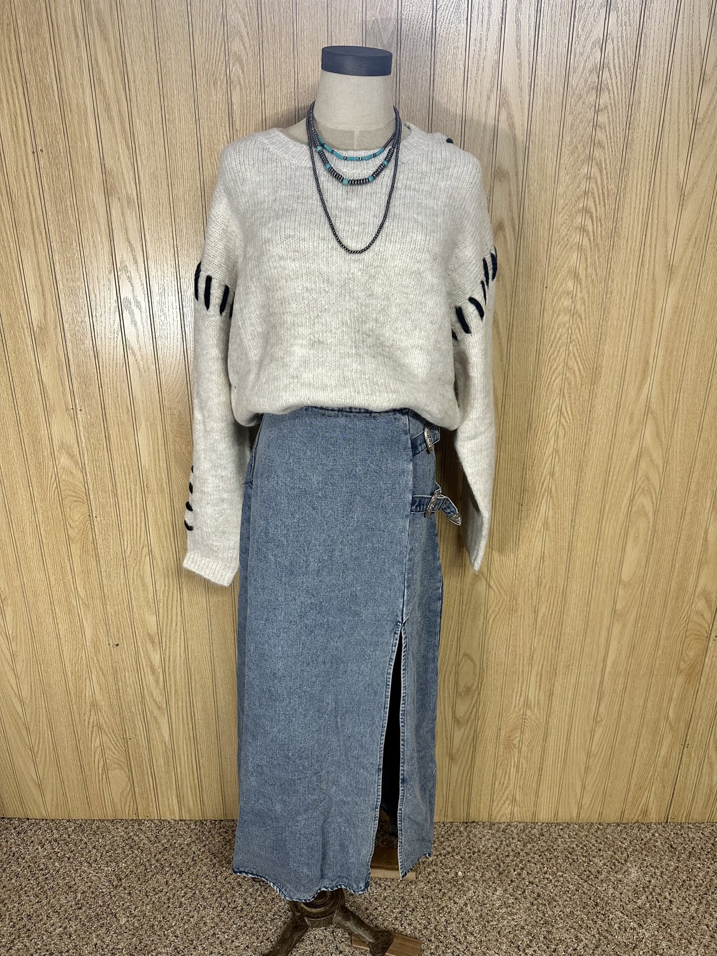 DOUBLE SILVER BUCKLE DETAIL DENIM MIDI SKIRT