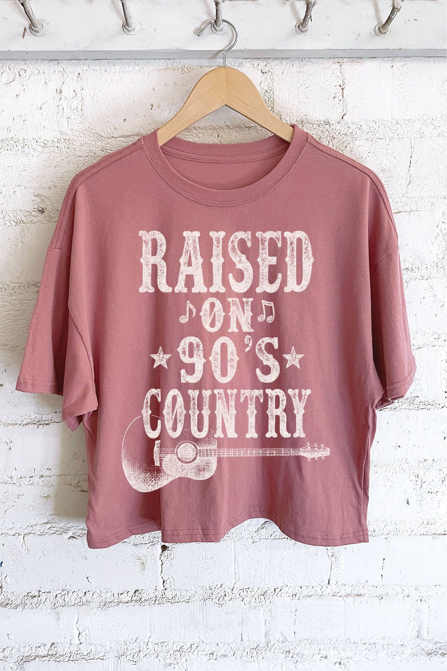 RAISED ON 90'S COUNTRY GRAPHIC LONG CROP TOP