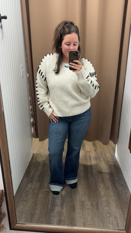 OATMEAL STITCH DETAIL SWEATER TOP