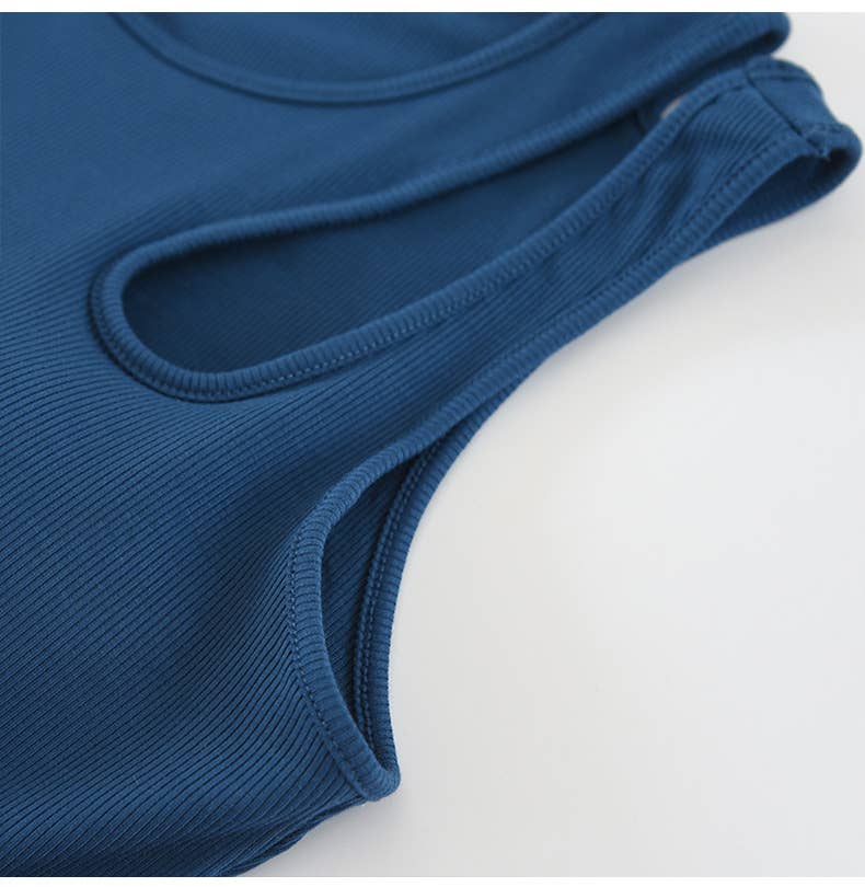Rib knit built-in bra tank top with shoulder cutout