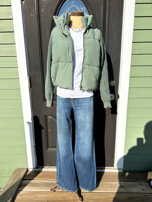 Padded Jacket With Sweater Knit Sleeves (2 Colors)
