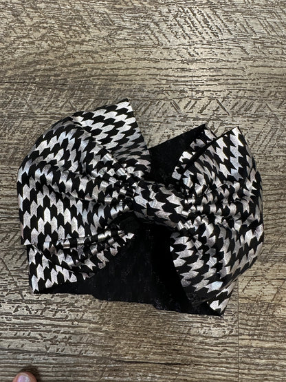 Newborn Bows (6")