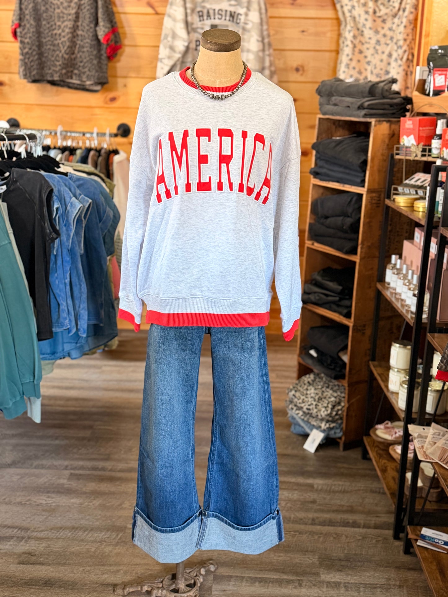 "AMERICA" LONG SLEEVE CREW NECK OVERSIZED SWEATSHIRT