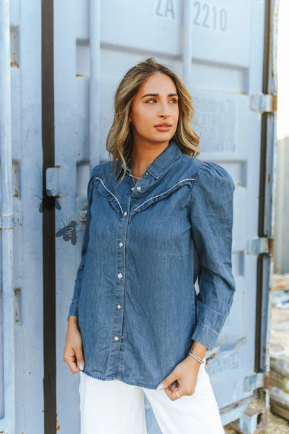 The Dakota Ruffle Top 💙