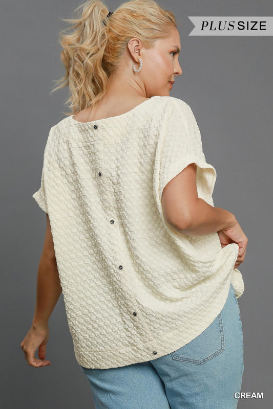 Texture Boxy Cut Top with Back Buttons (Plus Size)