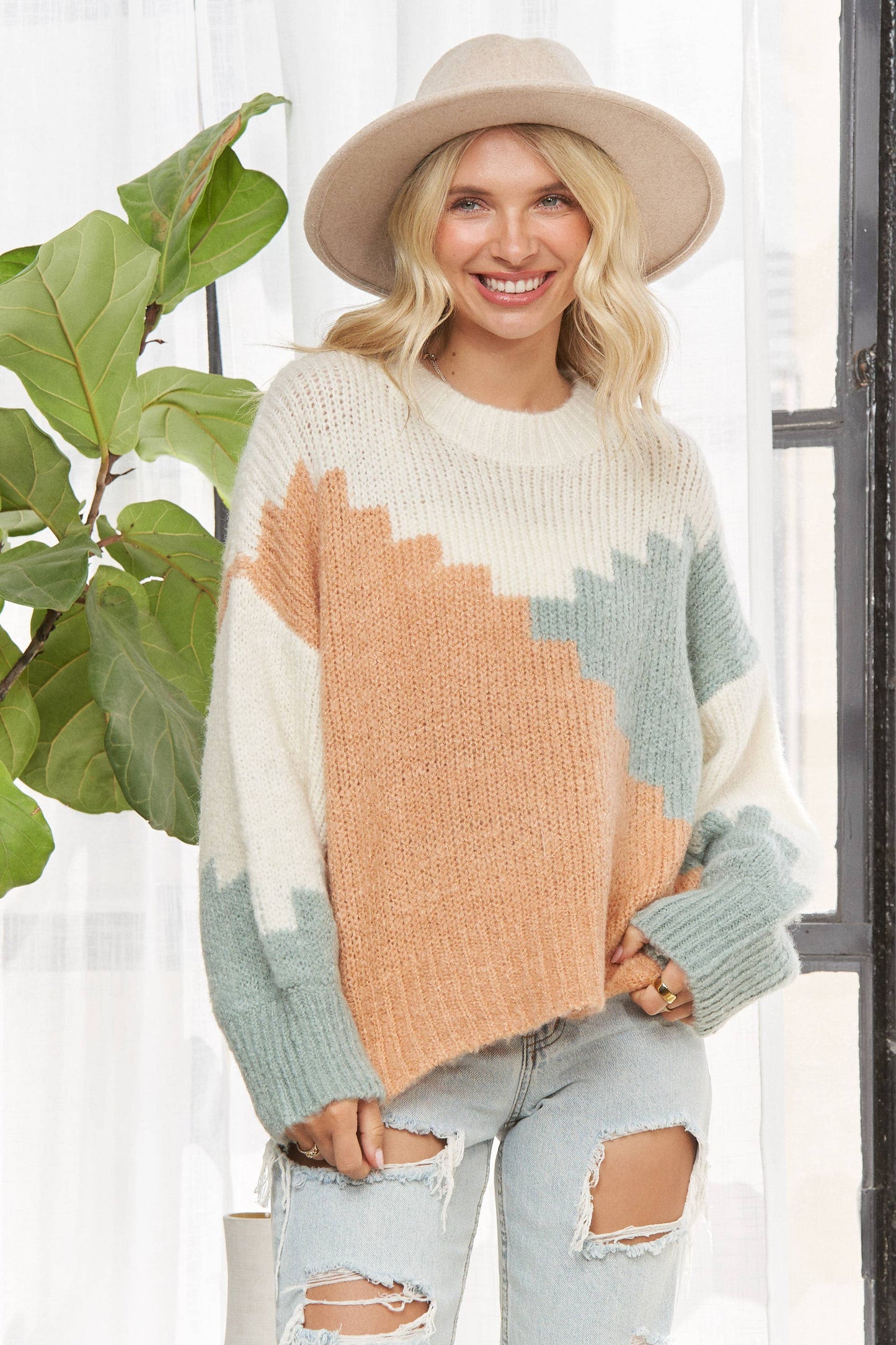 COLORBLOCK ZIGZAG KNIT SWEATER