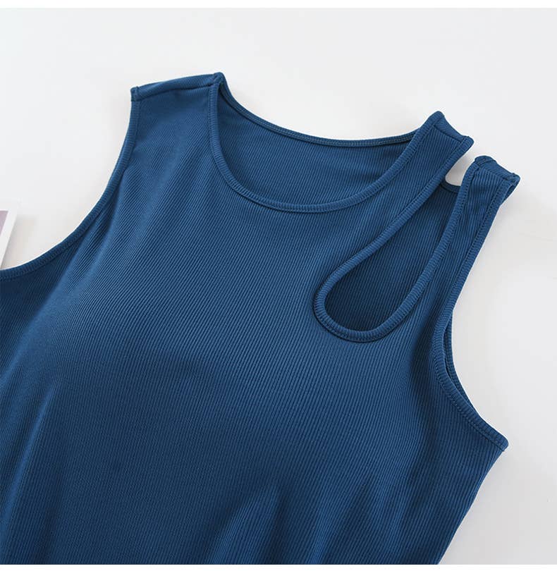 Rib knit built-in bra tank top with shoulder cutout