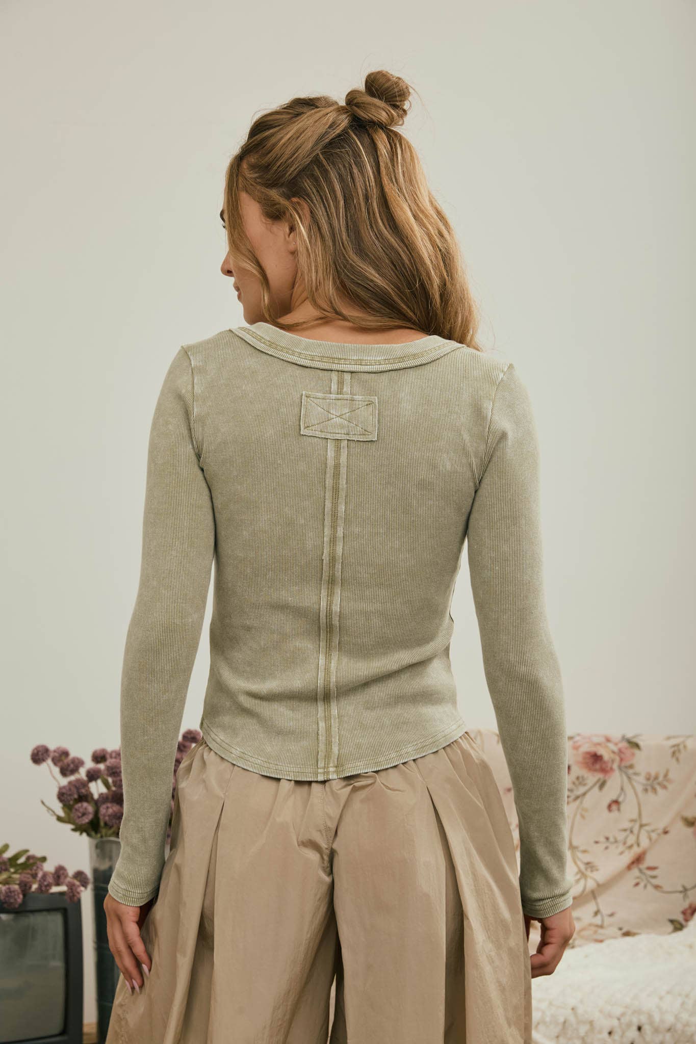 Daybreak Henley (4  Colors)