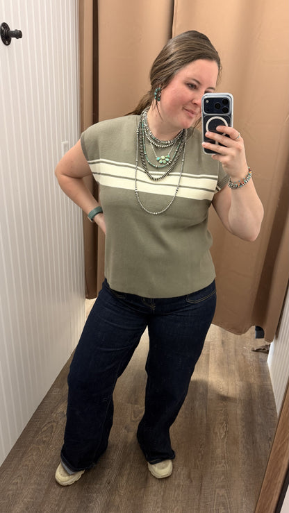 SLEEVELESS ROUND NECK STRIPED SWEATER TOP