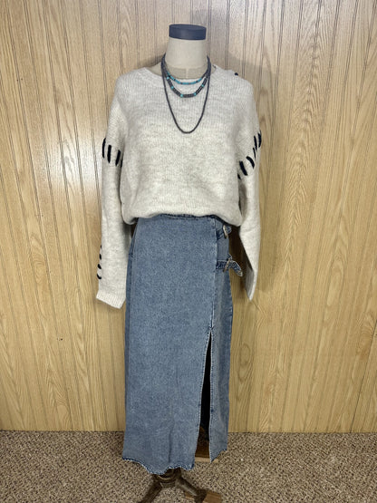 DOUBLE SILVER BUCKLE DETAIL DENIM MIDI SKIRT